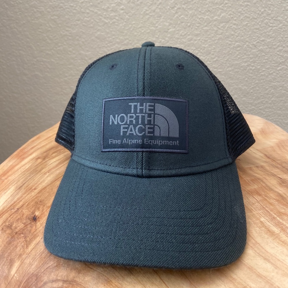 THE NORTH FACE ADJUSTABLE TRUCKER HAT